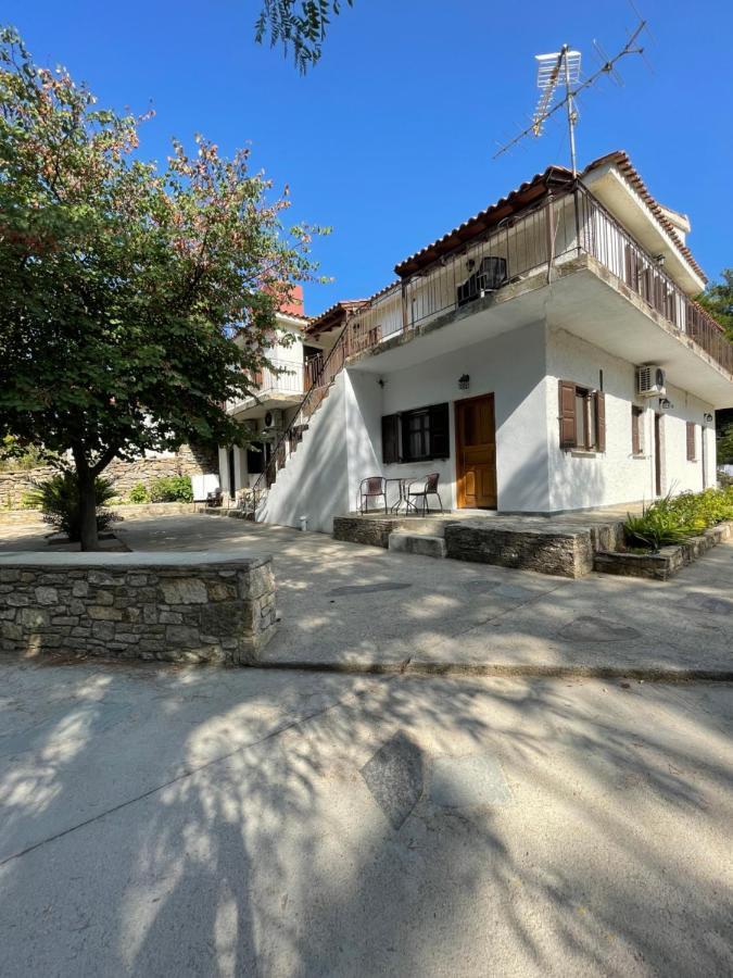 One Bedroom Apartment With Kitchenette# 12 A Raches  Exterior foto